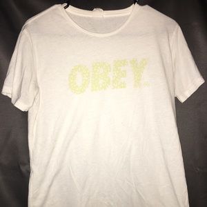 OBEY BACK ALLEY LOGO T-SHIRT SMALL